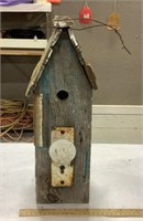 Homemade bird house 9in x 5in x 17in