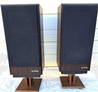 LARGE INFINITY 100 FLOOR STEREO SPEAKERS ON STAND