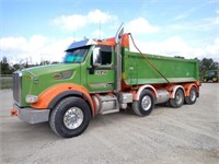 2015 Peterbilt 567 Tri/A Dump Truck 1NPCXPEX8FD290