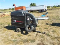Agri-Fab Lawn Vac w/tilt trailer & Briggs gas