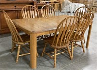 Wooden table w/6 chairs & 1leaf