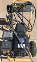 Q - DeWALT POWER WASHER (Y161)