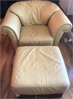 Q - EASY CHAIR WITH OTTOMAN (L18)