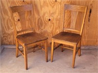 (2) Mission Style T-Back Oak Dining Chairs
