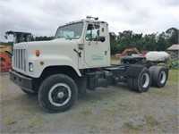 1989 International 2574 T/A Hiway Tractor – Day Ca