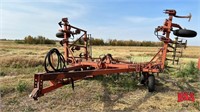 OFFSITE: CCIL approx. 26' DT Cultivator