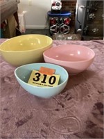 Mid century Melmac bowls