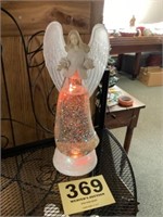 Led lighted angel with different colors