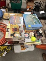 PUZZLES, BOARDGAMES AND MORE