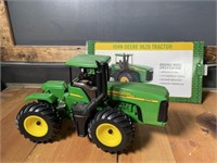 John Deere 9620 articulating tractor