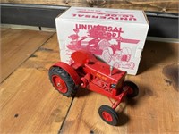 Universal CO-OP No.3 limited edition Tractor