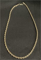 Gold Tone Costume Jewelry Necklace.