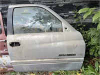 1998 Dodge Ram door