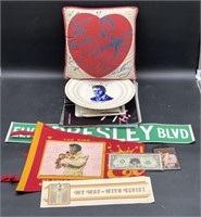 (MN) Elvis Presley Memorabilia including Pillow