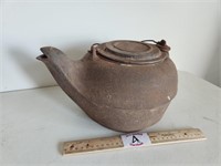 Antique Cast Iron Tea Pot Kettle Swivel Lid &