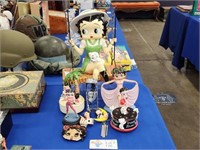 EIGHT BETTY BOOP COLLECTIBLES