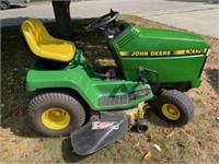 John Deere LX176 hydrostatic lawn mower w/