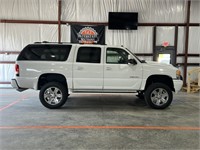 2005 GMC Yukon XL   Denali