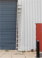 Keller 24ft Aluminum Extension Ladder W/ 200lbs CA