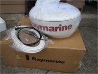 Raymarine E52065 18" 2KW Radome - RD218