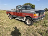 1990 Ford F-350 XLT Lariat Pickup