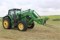 John Deere 6170M Tractor w/Loader 2015 Tractor