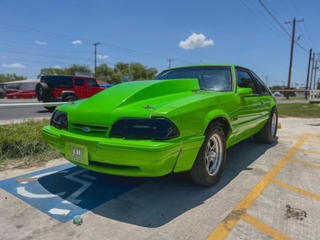 1993 FORD MUSTANG