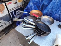 SMALL FRYING PANS