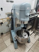 HOBART 60 QT MIXER H-600T - 3 PHASE