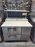 TRUE 44" SELF CONTAINED 2 DRAWER REFRIG PREP TABLE