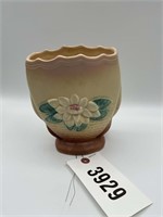 VINTAGE HULL POTTERY WATER LILY VASE NO. L6 - 6.5I