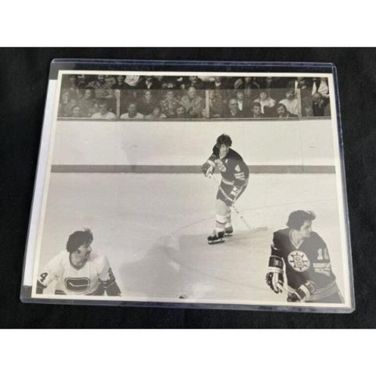 1972 Boston Bruins Bobby Orr Action Photo 8x10