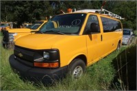 11 Chevrolet Express  Van YW 8 cyl VIN: