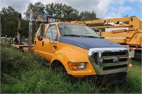 07 Ford F650  Utility YW 6 cyl VIN: