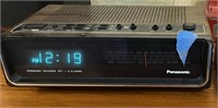 Digital Radio Clock w/ Quartz Watch