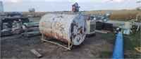 500 gal fuel tank with electric pump.