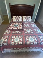 Full size quilt set with pillows and two