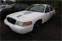 08 Ford Crown Victoria  4DSD WH 8 cyl VIN: