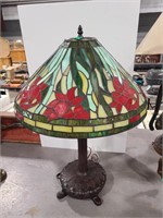 TIFFANY STYLE ACCENT LAMP 17" X 25"