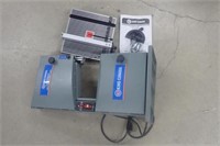 "Used" King Canada 9" Wood Bandsaw with Laser