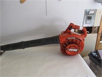 USED GAS LEAF BLOWER- NEEDS TUNE UP