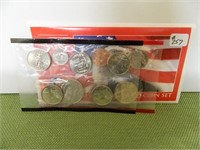 2003 D US Mint Set (State Quarters Included)