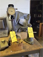 ROCKWELL HARDNESS TESTER & STAND