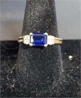 14kt Gold Sapphire/Diamond Ring