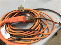EXTENSION CORD WITH 3 WAY SPLITTER