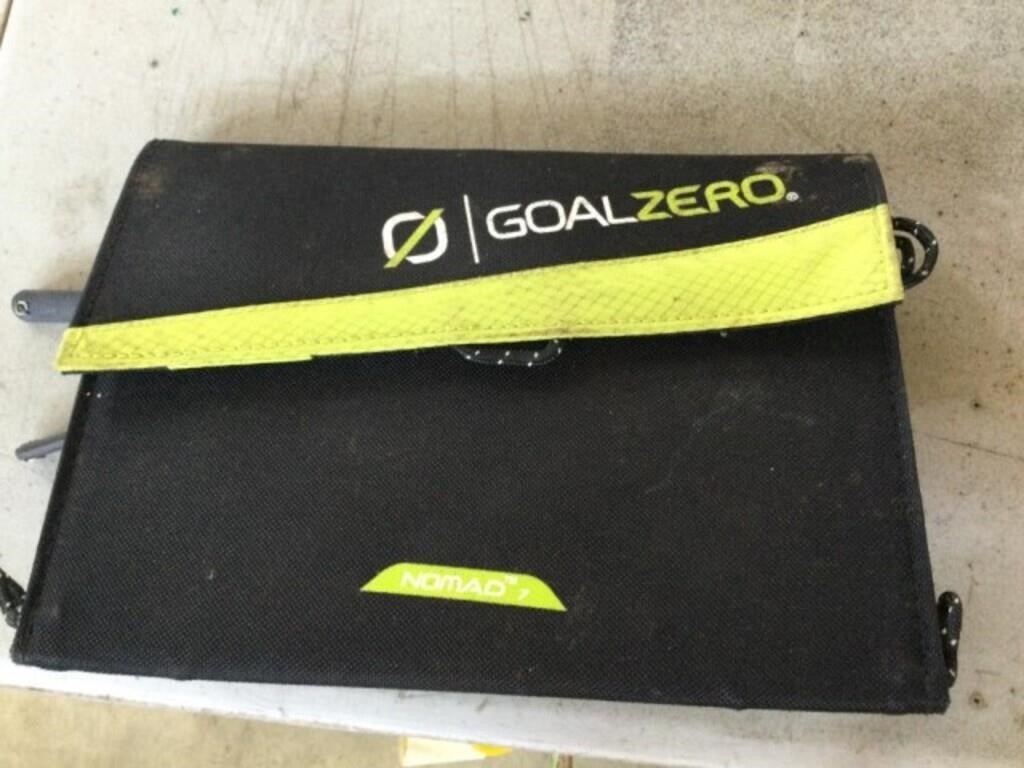 GOAL  ZERO NOMAD 7 SOLAR PANEL IN CORDS