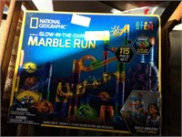 NEW!  NATIONAL GEOGRAPHIC MARBLE RUN