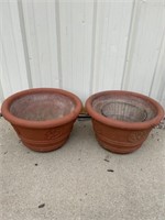 Large terra-cotta pots. Set of 2
