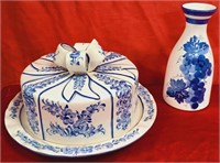 11 - COVERED PLATE & VASE (F27)