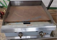 Commercial gas griddle